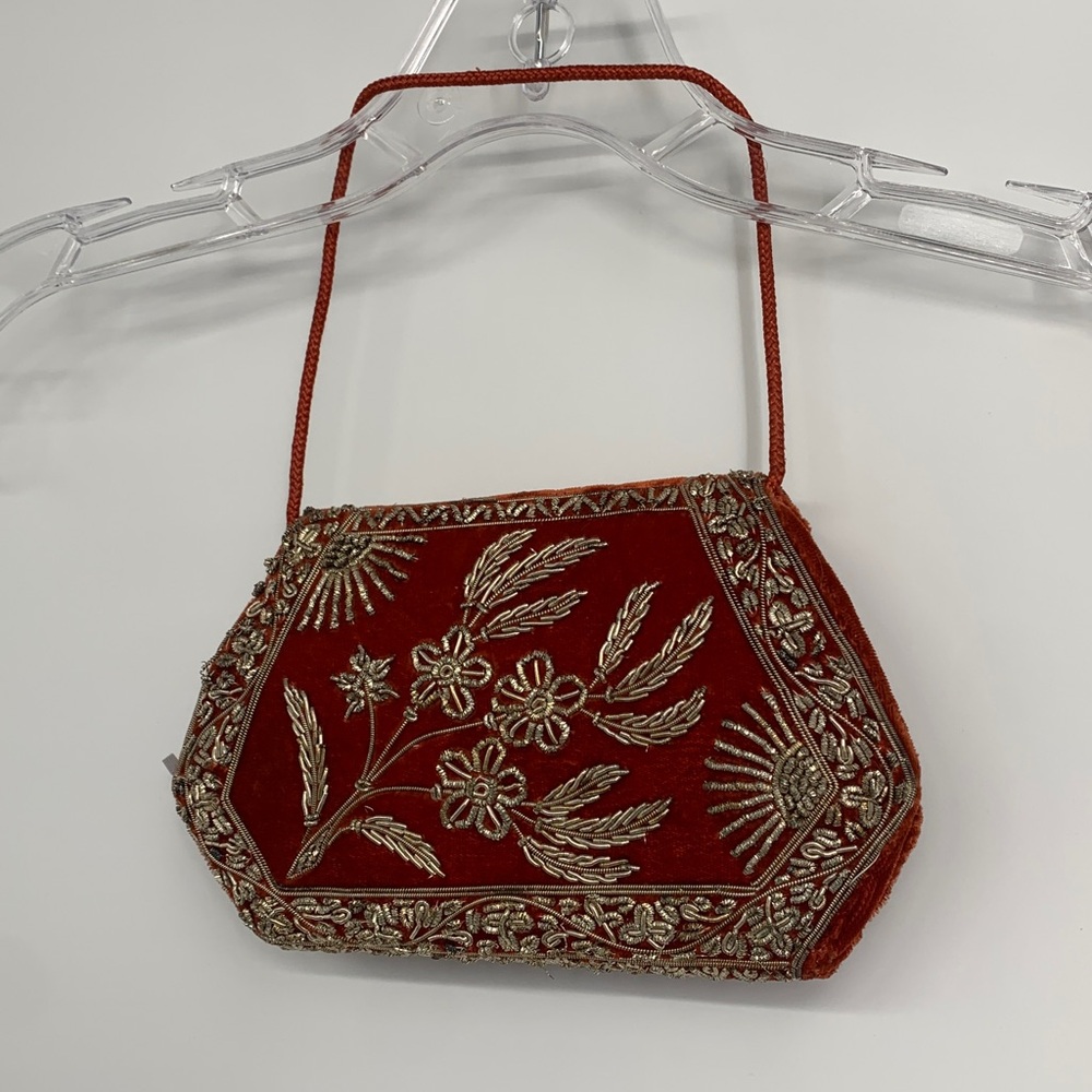 Vintage Afsal Stores Elegant Red Embroidered Women's party Bag Pakistan 🇵🇰 RARE! - Picture 4 of 17